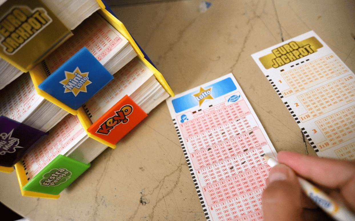 Fakta di Balik Kemenangan Togel Online: Antara Keberuntungan dan Strategi Pemain